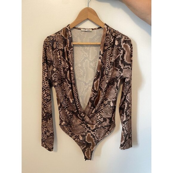 Zara Trafaluc Women's Snakeskin Reptile Print V-neck Stretch Bodysuit Size M - Picture 3 of 5